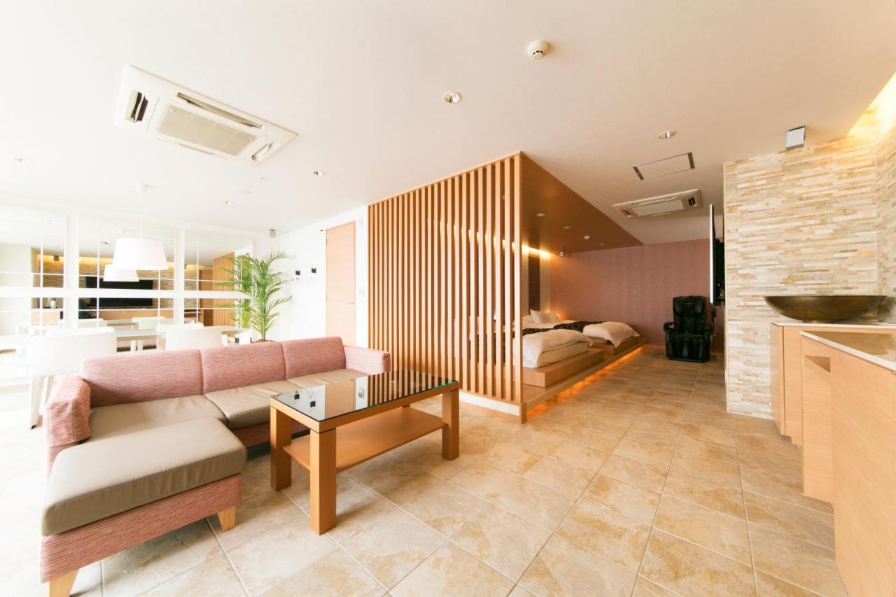Hotel Lotus Toyonaka  Kültér fotó