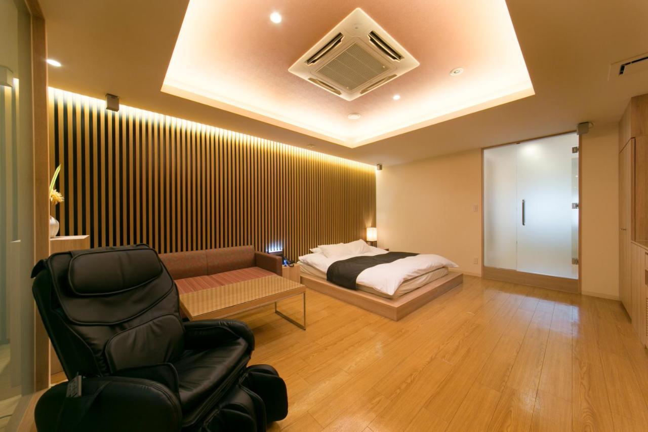 Hotel Lotus Toyonaka  Kültér fotó