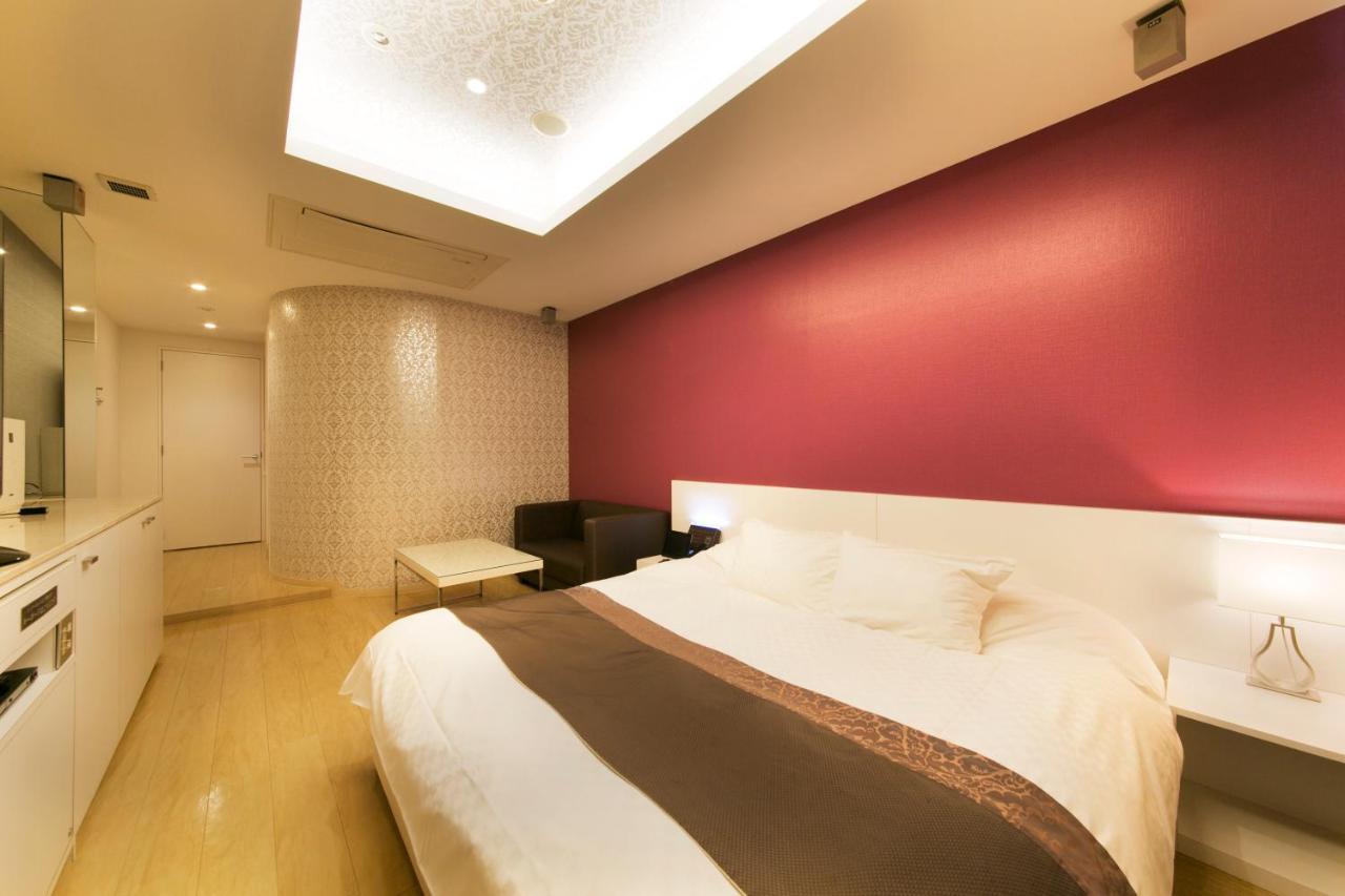 Hotel Lotus Toyonaka  Kültér fotó